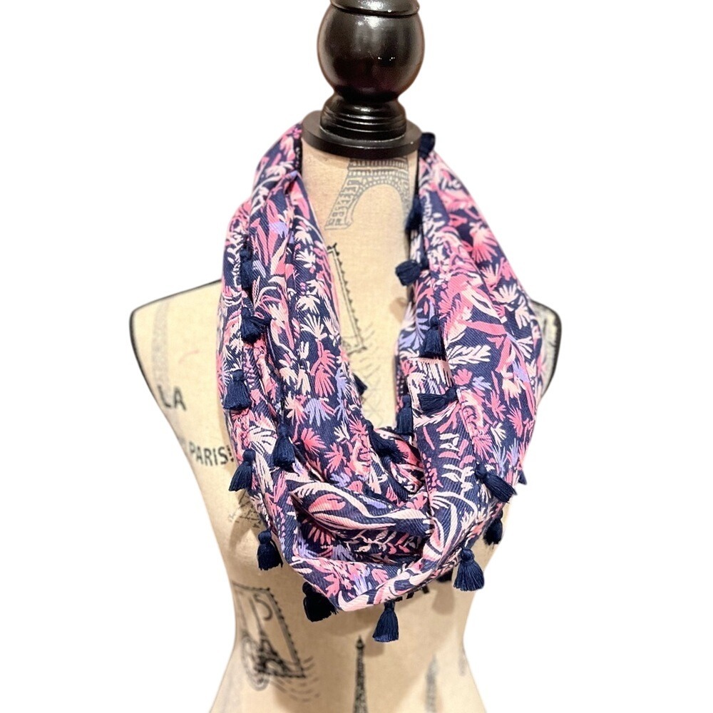 Lilly Pulitzer Navy Pink Floral Tassel Infinity resort jungle Scarf Women's